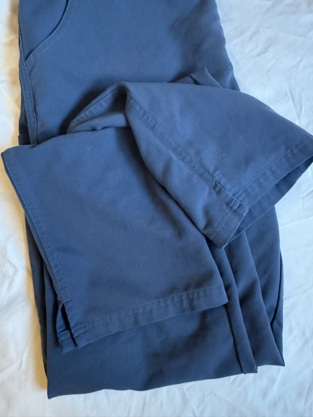 FIGS - Yola Skinny Scrub Pant Dark Harbour. Size: Medium TALL - Picture 6 of 6